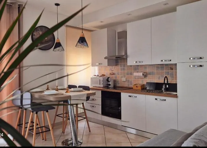 Casa Feddav - Zona Mirafiori Lägenhet *